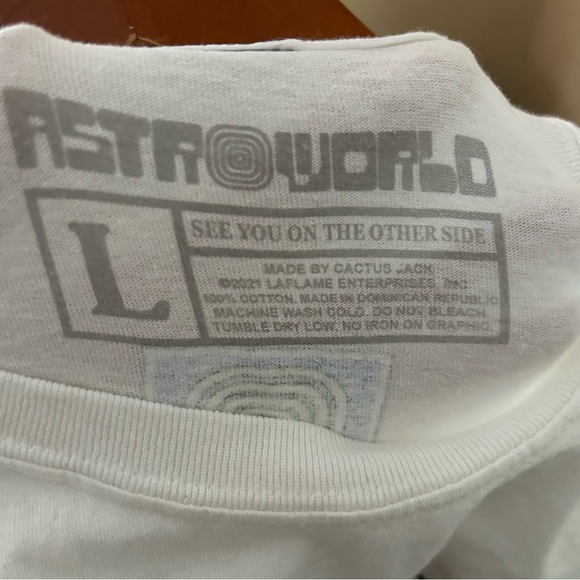 Travis Scott astroworld tee concert merch NWOT - Picture 8 of 11